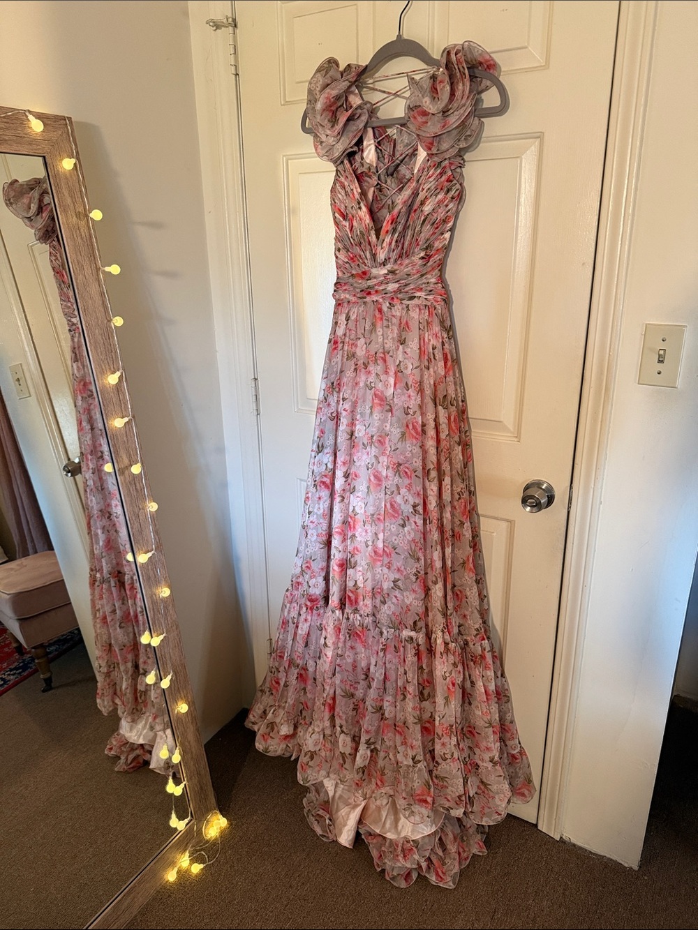 MAC DUGGAL Pink Ruffle Tiered Cut-Out Chiffon Floral Gown - Picture 4 of 16